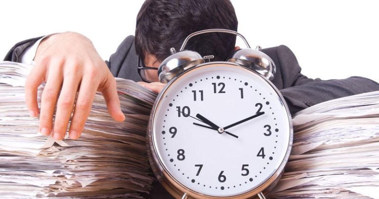 Azərbaycanda iş saatları dəyişə bilər: Yeni qrafik necə olacaq? Azərbaycanda iş saatları dəyişə bilər: Yeni qrafik necə olacaq?