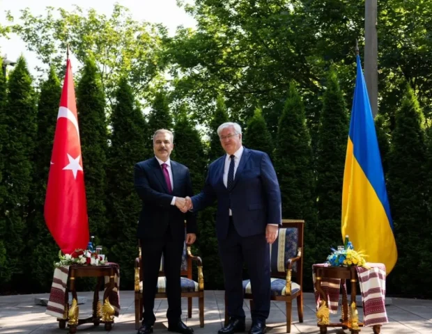 Hakan Fidan Sibiqa ilə Qara dənizin təhlükəsizliyini müzakirə etdi