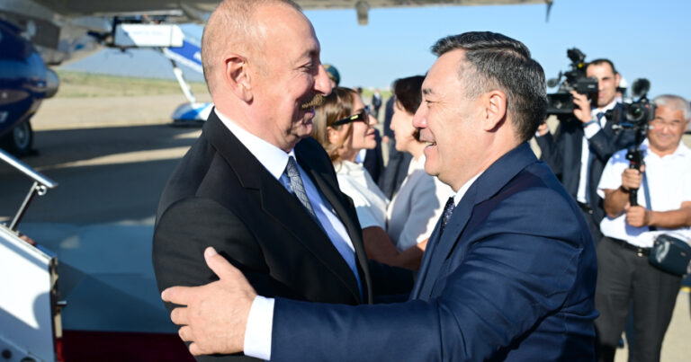 Prezident İlham Əliyev Qarabağın bərpasında köməyə görə Qırğızıstana təşəkkür etdi