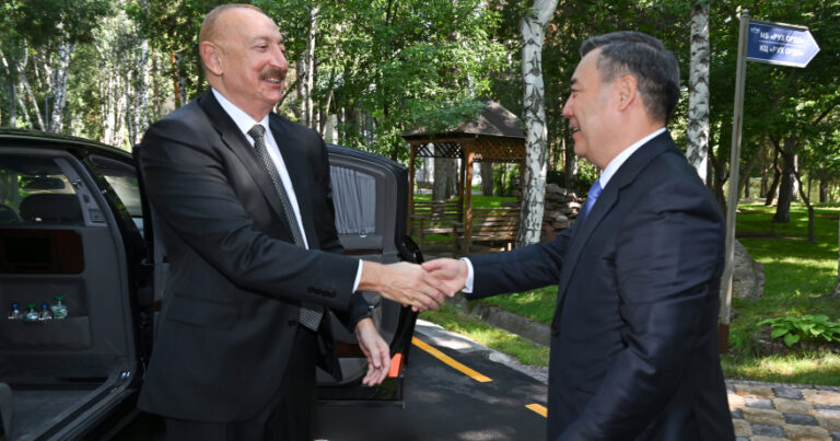 Prezident İlham Əliyev Qarabağın bərpasında köməyə görə Qırğızıstana təşəkkür etdi