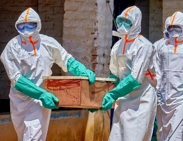 “Ebola” bəlası – virusu missioner xəstəxanasından kənara rahiblər yayıb