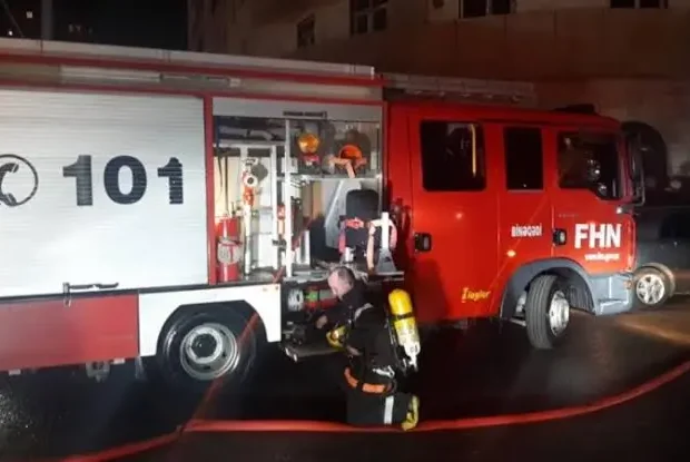 Bakının mərkəzində bina yanır – FOTO – VİDEO