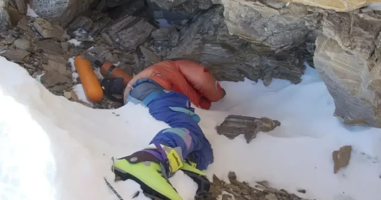 Everestdə alpinistin cəsədinin axtarışlarına yenidən başlanıldı