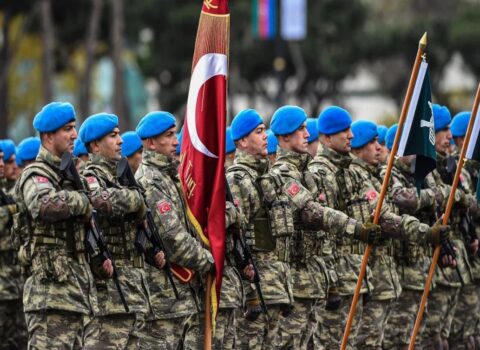 Ərdoğanı hərbi parad zamanı öldürmək istəyiblər