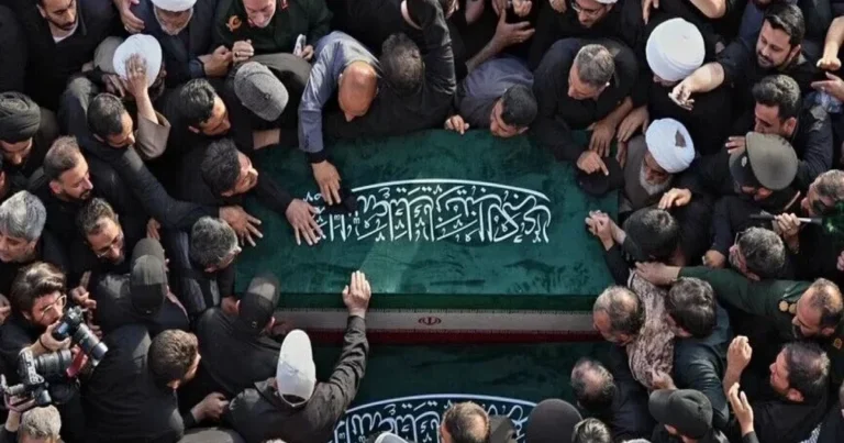 İraqda Xamenei ilə vida mərasimi keçirilir