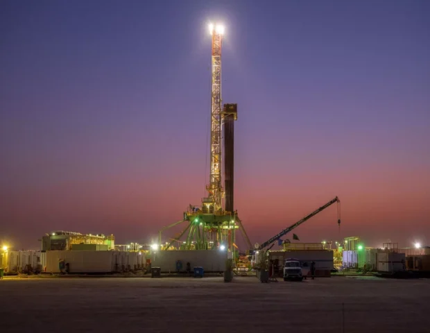 ARAMCO obyektlərinə zərbə: neft emalı zavodu vuruldu – VİDEO 