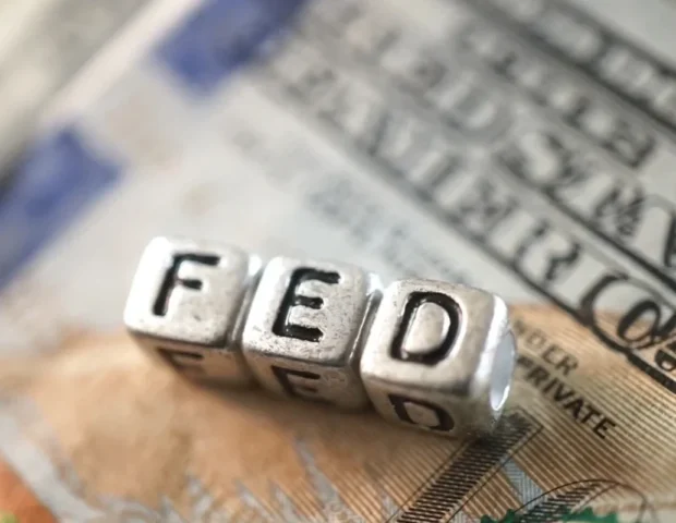 Qlobal bazarlarda texnologiya tələbi – FED gözləntiləri və maliyyə hesabatları risk iştahını artırdı