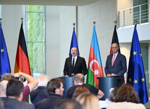 Əliyev “gizli olub” dedi, 4-cü dəfə təkrarlandı – Bakıda dünyanı heyrətə gətirən görüş