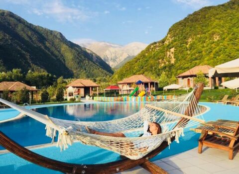 Yağışlı hava istirahət mərkəzlərində qiymətləri 20%-ədək ucuzlaşdırdı