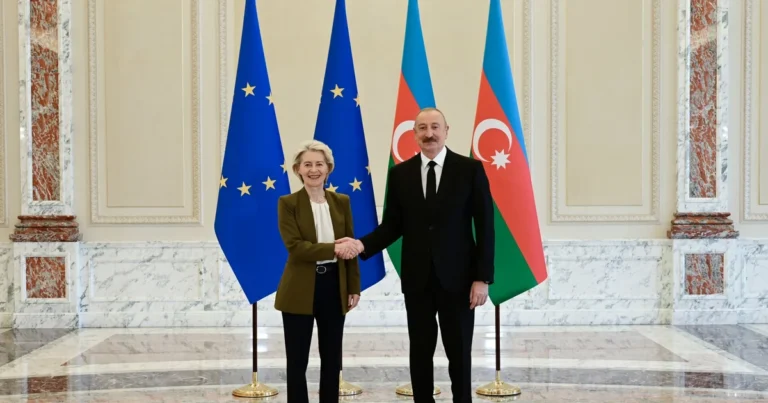 İlham Əliyevin Ursula fon der Lyayenlə geniş tərkibdə görüşü olub