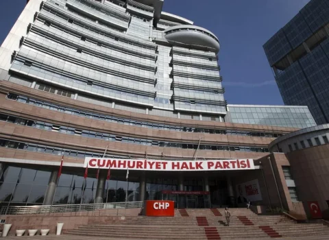 Türkiyədə CHP-nin dörd əyalət təşkilatının sədri vəzifəsindən uzaqlaşdırıldı