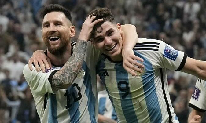 Messi iki rekorda imza atdı