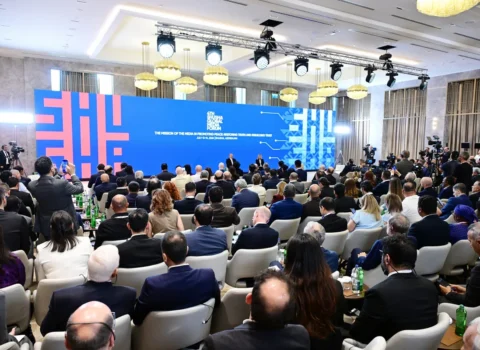 İlham Əliyev: “Gündəliyimizdə rəqəmsal transformasiya və süni intellektin inkişafı da var”