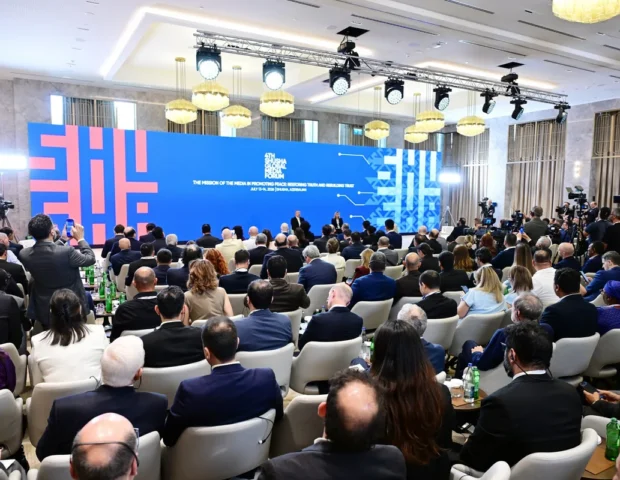 İlham Əliyev: “Gündəliyimizdə rəqəmsal transformasiya və süni intellektin inkişafı da var”