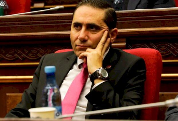 Arman Abovyan: “Ermənistan “Qərbi Azərbaycan” layihəsinə xidmət edən surroqat quruma çevrilir”