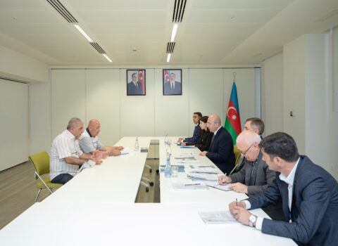 Anar Quliyev Qaxda vətəndaşları qəbul edib