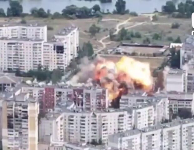 Rusiyadan DƏHŞƏTLİ bombardman – 60 ölü – VİDEO