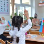 Məktəblərdə böyük dəyişiklik elan edildi: sentyabrdan başlayır – Detallar