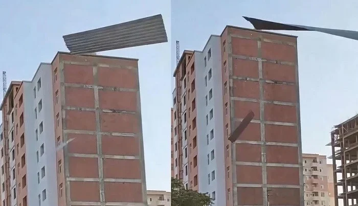 Bakıda güclü külək binanın damını uçurdu – Video