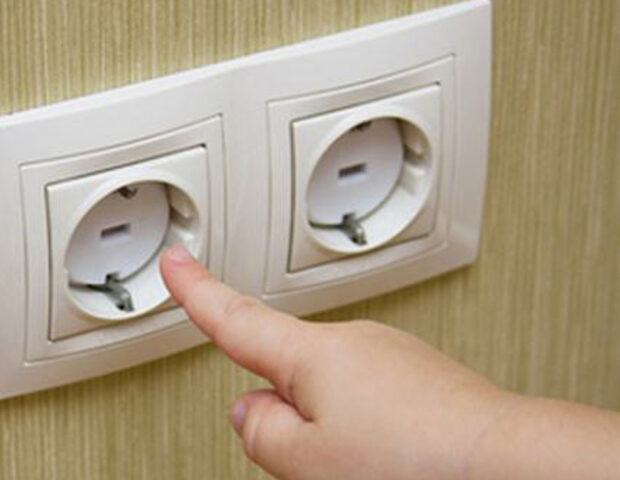 Şəmkirdə qadını elektrik cərəyanı vuraraq öldürüb