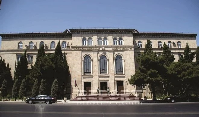 Ədliyyə Nazirliyi onu Azərbaycana gətizdirdi Ədliyyə Nazirliyi onu Azərbaycana gətizdirdi