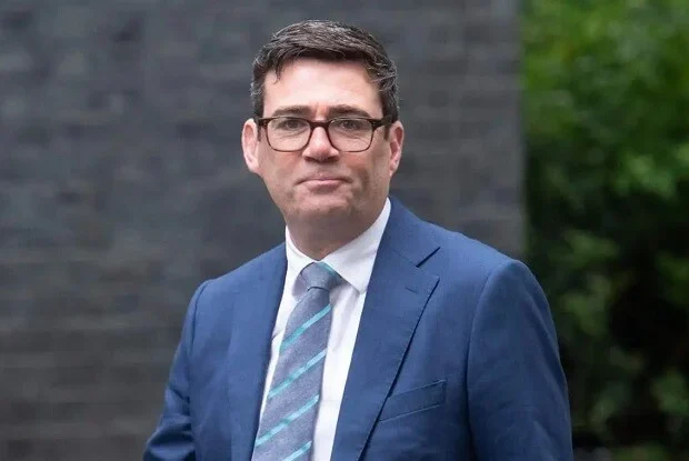 Britaniyanın yeni baş naziri o olacaq