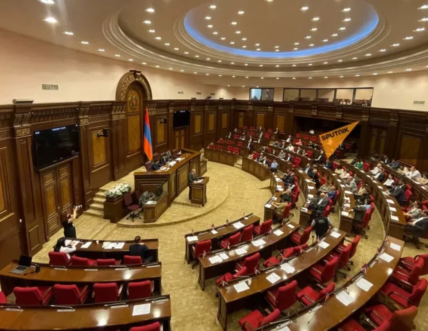 Ermənistan parlamentinin ilk iclasına Həsənov sədrlik edəcək: II Qaregin…