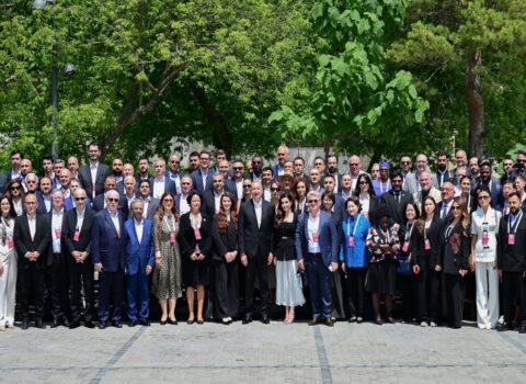 Prezidentin sosial media hesablarında forumdan ailə fotosu paylaşıldı
