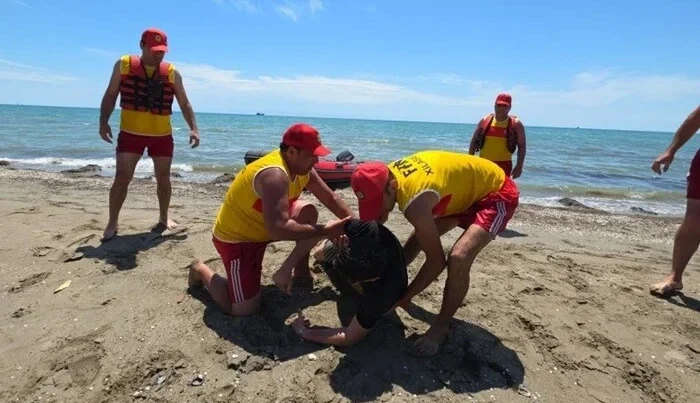 Coratda 2 nəfər dənizdə batdı, biri qadındı