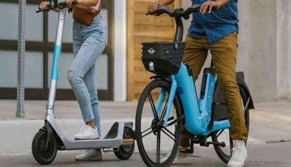 Bakıda skuter və velosiped sürücülərinə xəbərdarlıq edildi Bakıda skuter və velosiped sürücülərinə xəbərdarlıq edildi