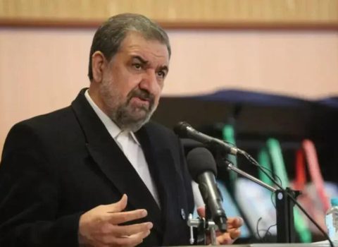 Rezai: ABŞ Prezidenti çarəsiz vəziyyətə düşüb