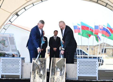 Azərbaycan və Slovakiya prezidentləri Ağdamın Baş Qərvənd kəndində görülən işlərlə tanış olublar