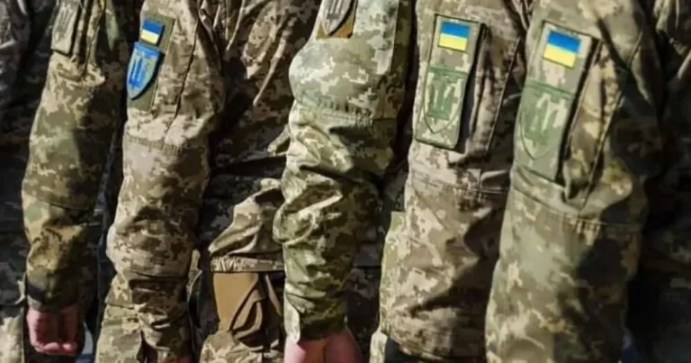 Ali Rada Ukraynada ümumi səfərbərlik və hərbi vəziyyət rejiminin artırılmasını təsdiqlədi Ali Rada Ukraynada ümumi səfərbərlik və hərbi vəziyyət rejiminin artırılmasını təsdiqlədi