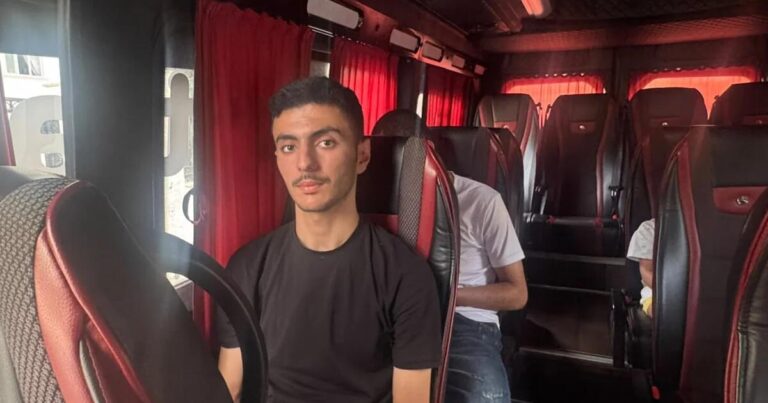 Şükürbəyli kəndinə növbəti köç karvanları yola salındı