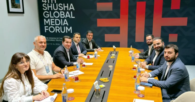 Hikmət Hacıyev Şuşada Suriyanın informasiya naziri ilə görüşüb Hikmət Hacıyev Şuşada Suriyanın informasiya naziri ilə görüşüb