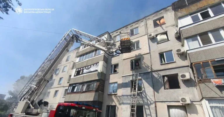 Rusiya ordusunun Dnepropetrovska zərbələri nəticəsində 2 nəfər ölüb, 17 nəfər yaralanıb Rusiya ordusunun Dnepropetrovska zərbələri nəticəsində 2 nəfər ölüb, 17 nəfər yaralanıb