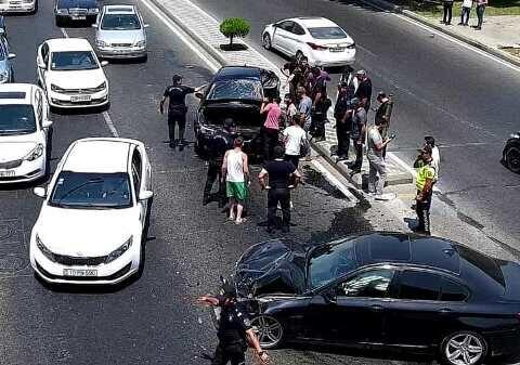 Qəza iştirakçıları hansı halda hadisə yerini tərk edə bilərlər?