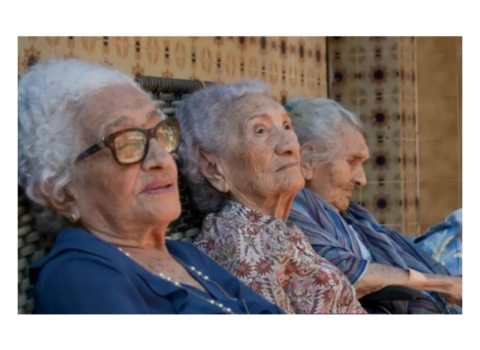 3 bacıdırlar, toplam 316 yaşları var – Foto