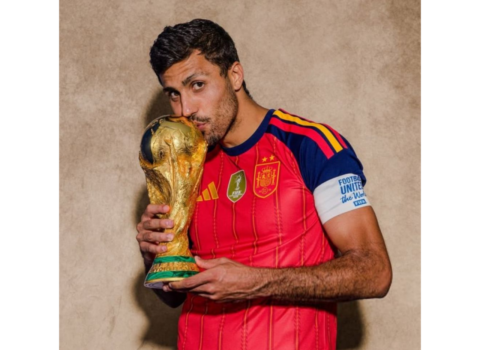 “Real Madrid” daha bir dünya çempionunu transfer edir