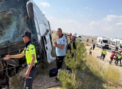 Türkiyədən İraqa gedən avtobus qəzaya uğradı, 40 nəfər xəsarət aldı