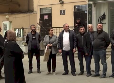 Artıq mənzilin bir neçə şəxsə satılması mümkün olmayacaq – “Qanuna inqilabi dəyişiklikdir”