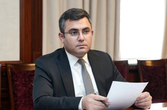 Ceyhun Cəlilova etiraz edib vəzifələrindən ayrıldılar – FOTO