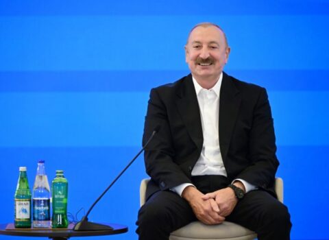 O, mənə verdiyi suala görə vəzifəsindən uzaqlaşdırıldı