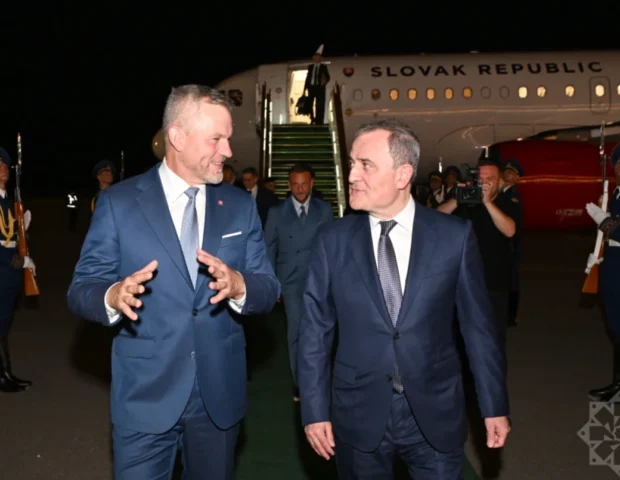 Slovakiya Prezidenti Peter Pelleqrini Azərbaycana rəsmi səfərə gəlib