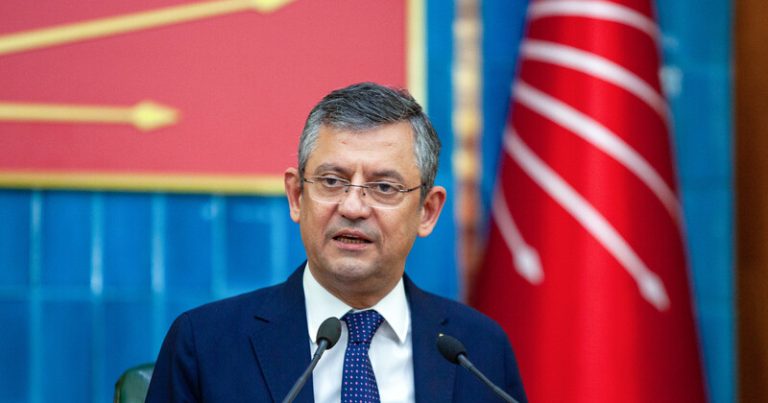 Türkiyədə gündəm dəyişir: Sabiq CHP lideri yeni partiya yaratdı Türkiyədə gündəm dəyişir: Sabiq CHP lideri yeni partiya yaratdı