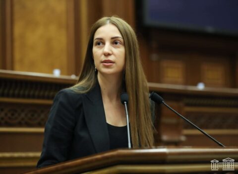 Anna Qriqoryan: Robert Köçəryanı həbs etməklə Paşinyan özünə şərait yaratmağa çalışır