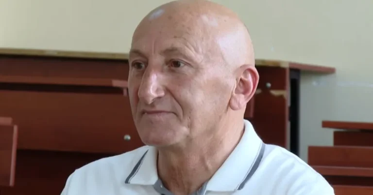 58 yaşında tələbə oldu: Ən çox nəvələri sevindi – VİDEO