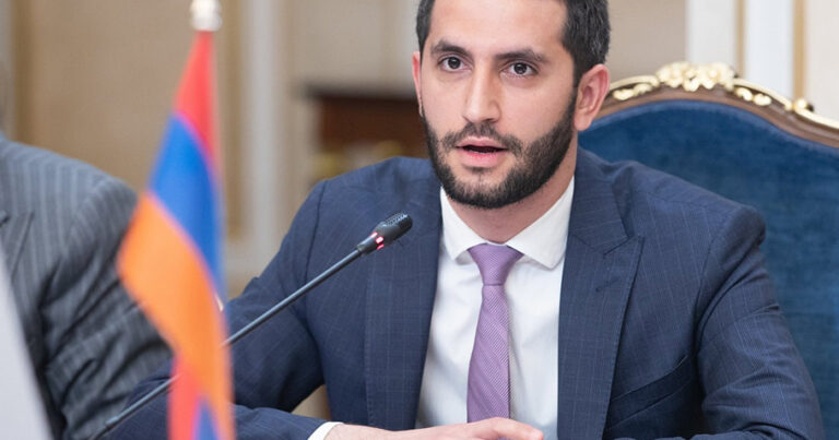 Rubinyandan müxalifətə ironik SUAL: “Bilirsinizmi, fraksiyanız səsvermədə niyə iştirak etməyəcək?”