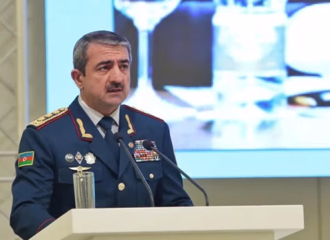 General-leytenant komandan vəzifəsindən azad olundu