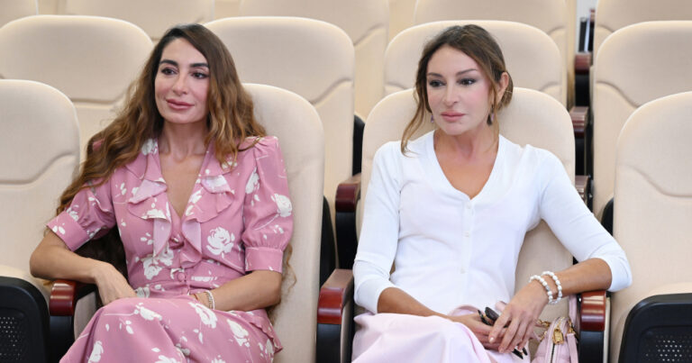 Birinci vitse-prezident Mehriban Əliyeva Bilgəh incəsənət məktəbinin açılışında iştirak etdi Birinci vitse-prezident Mehriban Əliyeva Bilgəh incəsənət məktəbinin açılışında iştirak etdi
